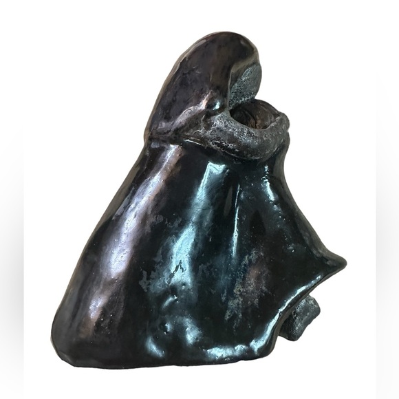 Artisan handcrafted woman with child ceramic statue. - Picture 4 of 8